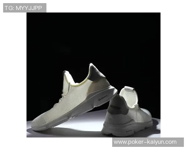 恒大足球官网手机壳热销中,尽显球迷风范与个性魅力,快来选购你的专属款式! 恒大足球官网手机壳热销中,尽显球迷风范与个性魅力,快来选购你的专属款式!